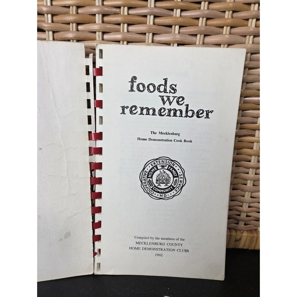 1962 Mecklenburg County NC Home Demonstration Clubs Cook Book Cookbook‎